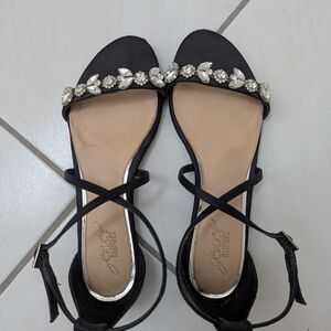 Jewel Badgley Mischka Black Cross Strap Sandals Size 6.5